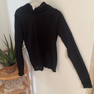 Lightweight Workout Pullover